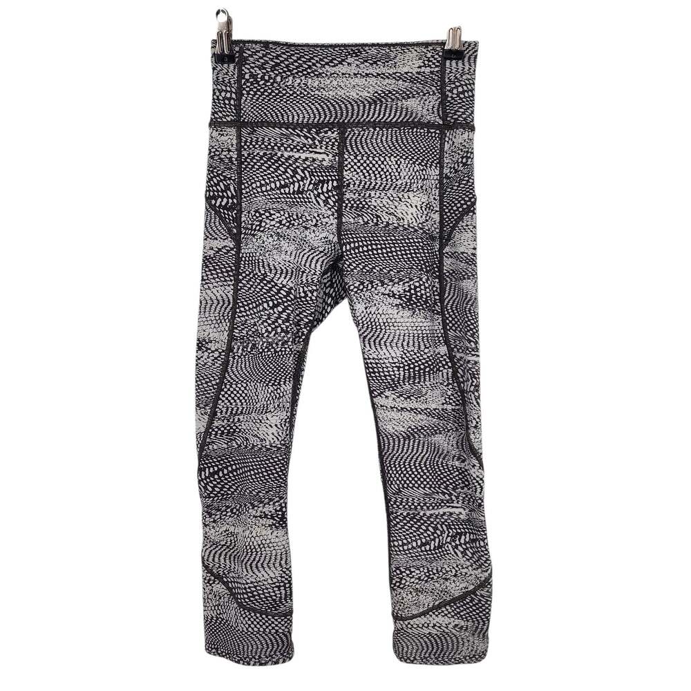 Lululemon Women's In Movement Crop 19" in Swerve Vapor Metal Grey Size 4